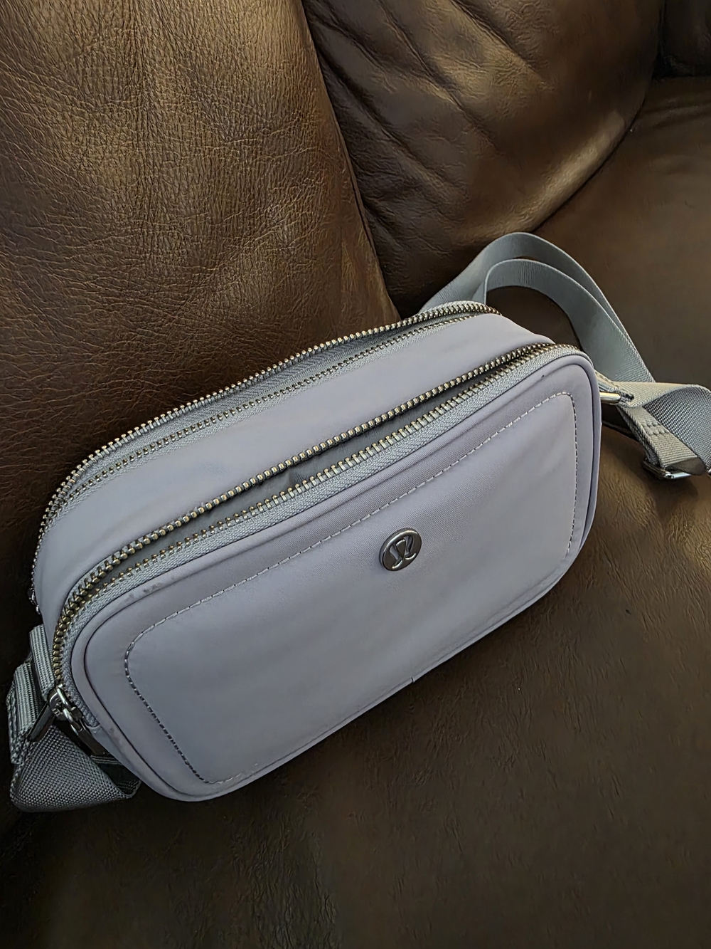 Lululemon Athletica Light Gray Crossbody Camera 2L Sling Bag